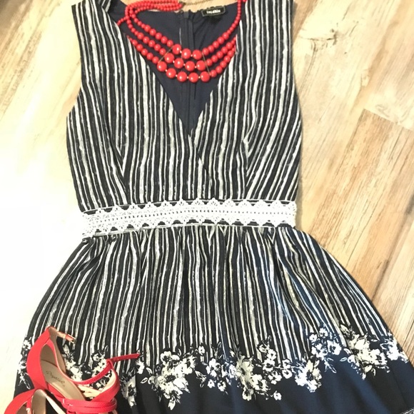 ModCloth dress - Picture 2 of 2